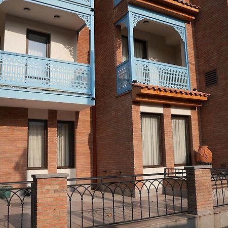 Hotel Embassy Tbilisi Luaran gambar