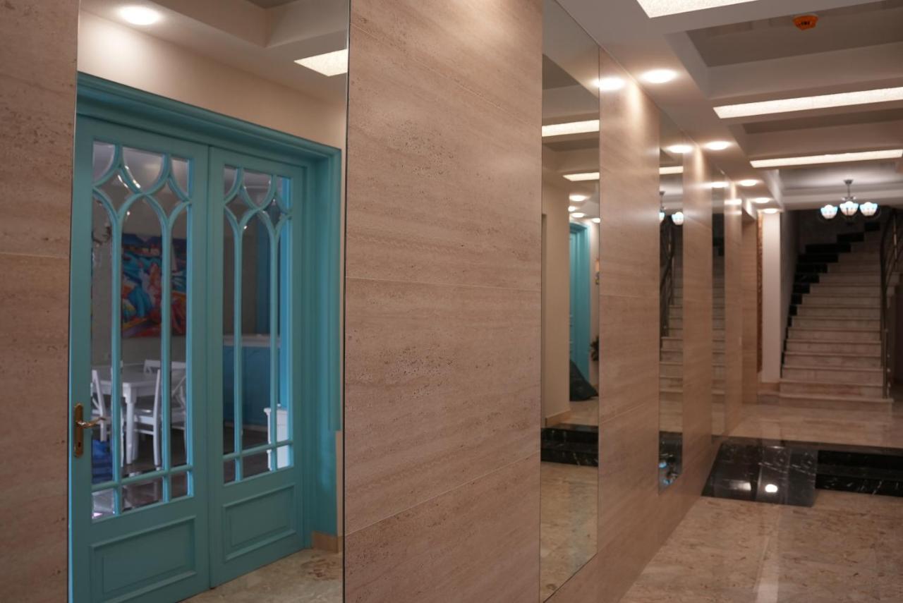 Hotel Embassy Tbilisi Luaran gambar