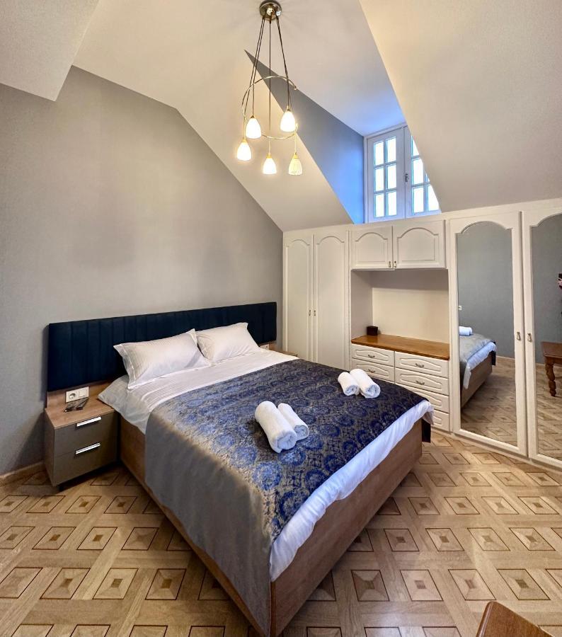 Hotel Embassy Tbilisi Luaran gambar