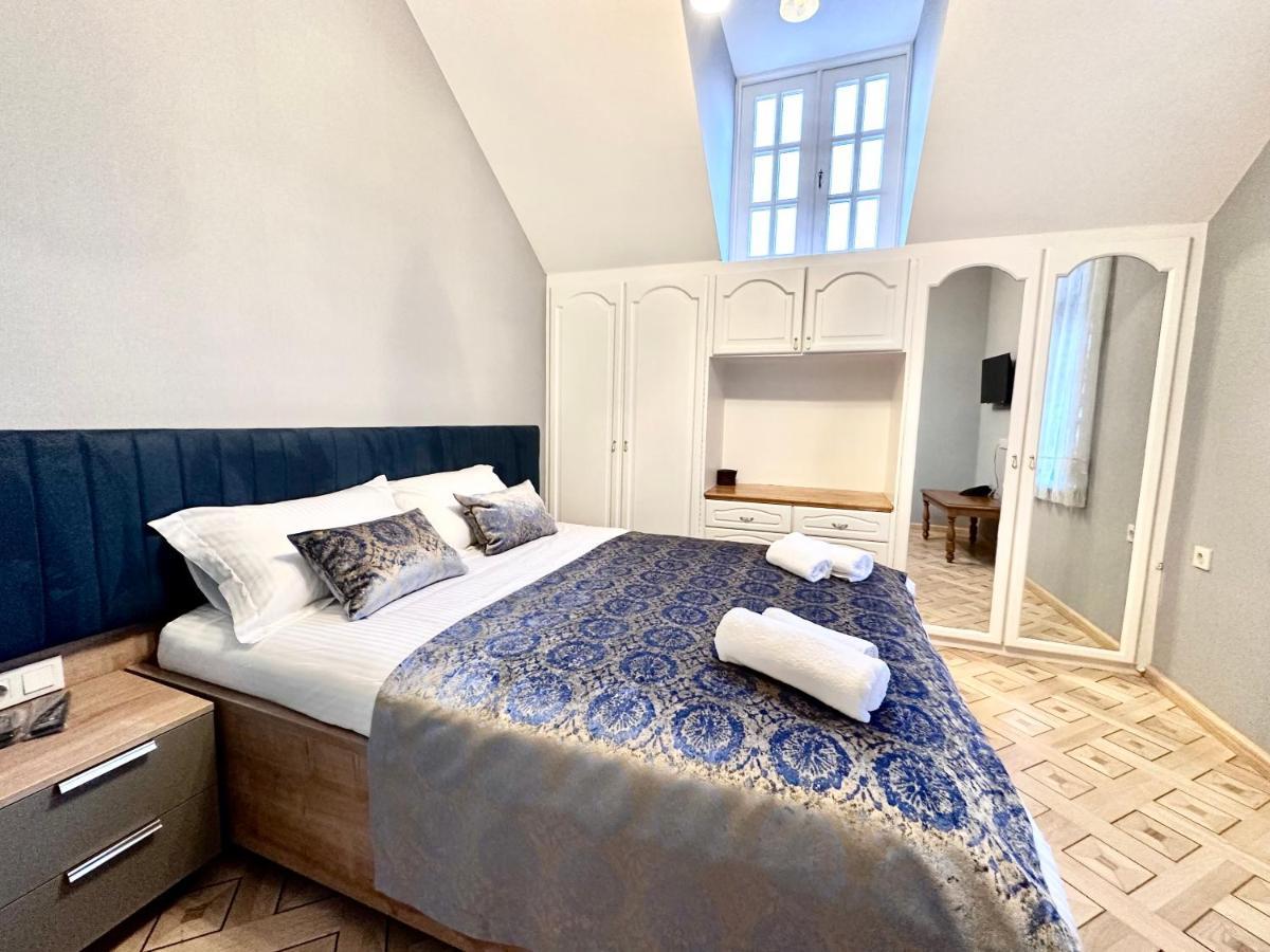 Hotel Embassy Tbilisi Luaran gambar