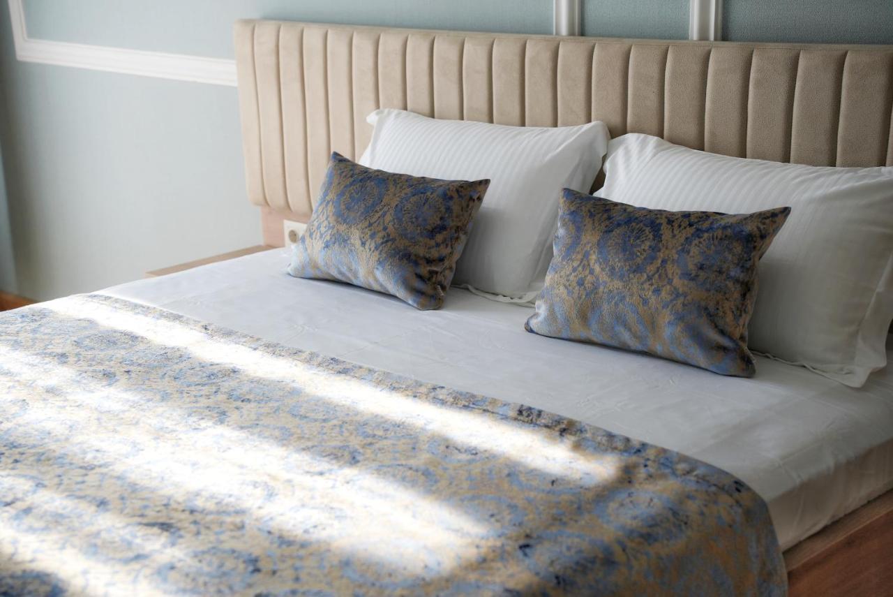Hotel Embassy Tbilisi Luaran gambar