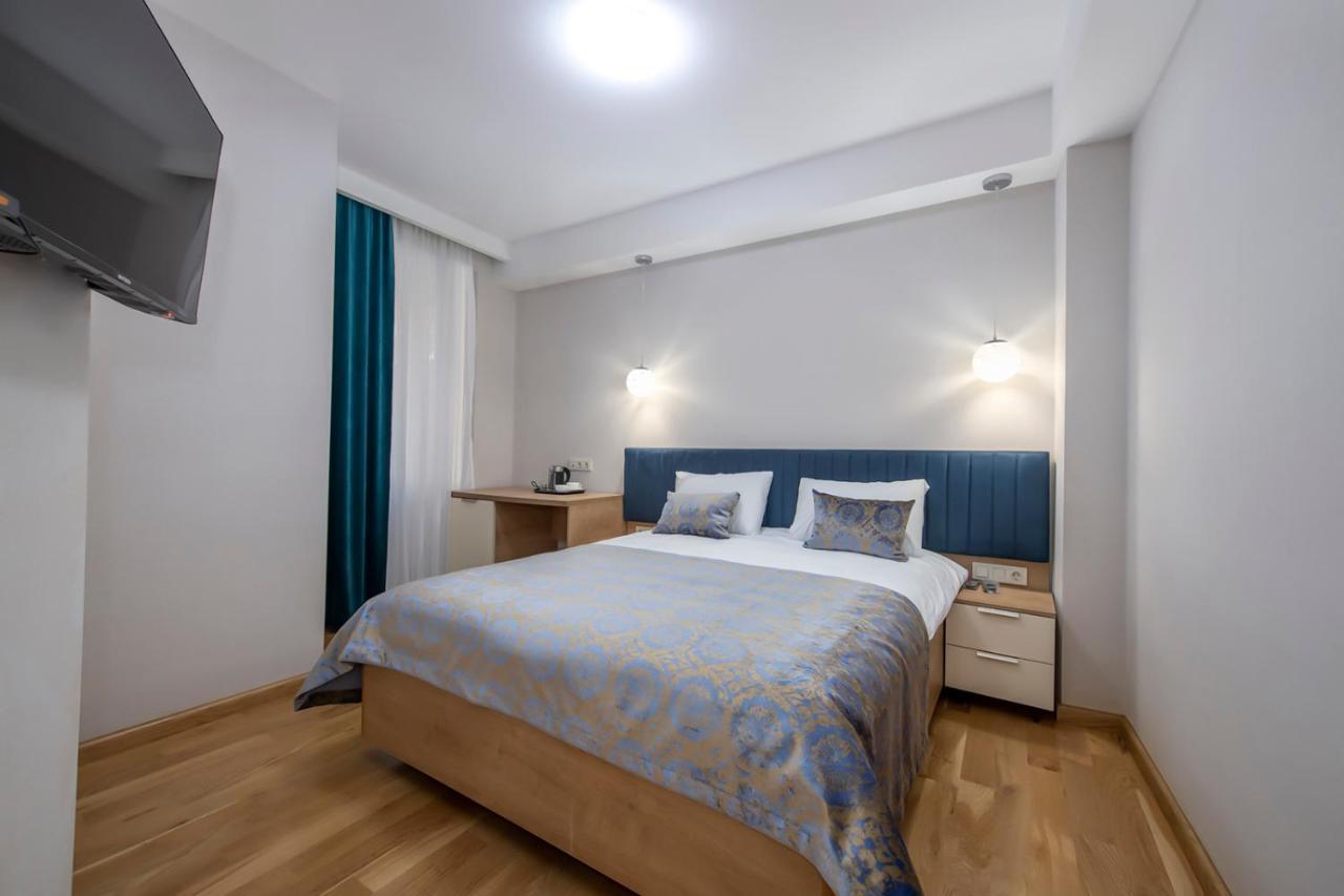 Hotel Embassy Tbilisi Luaran gambar