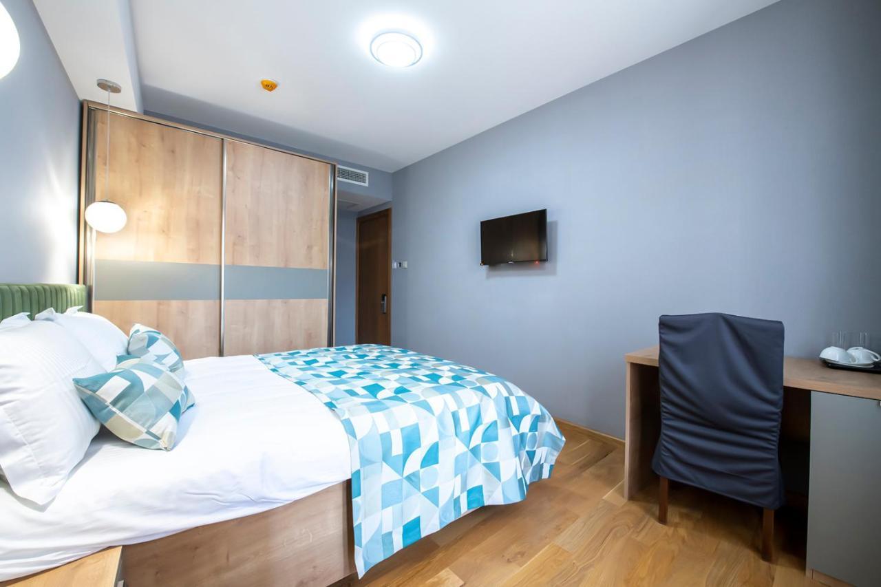 Hotel Embassy Tbilisi Luaran gambar